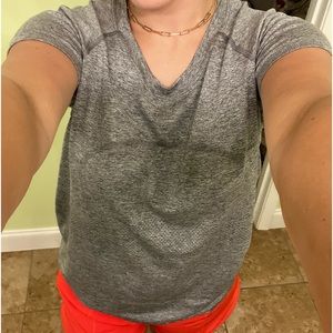 heathered grey lululemon swiftly tech (long)